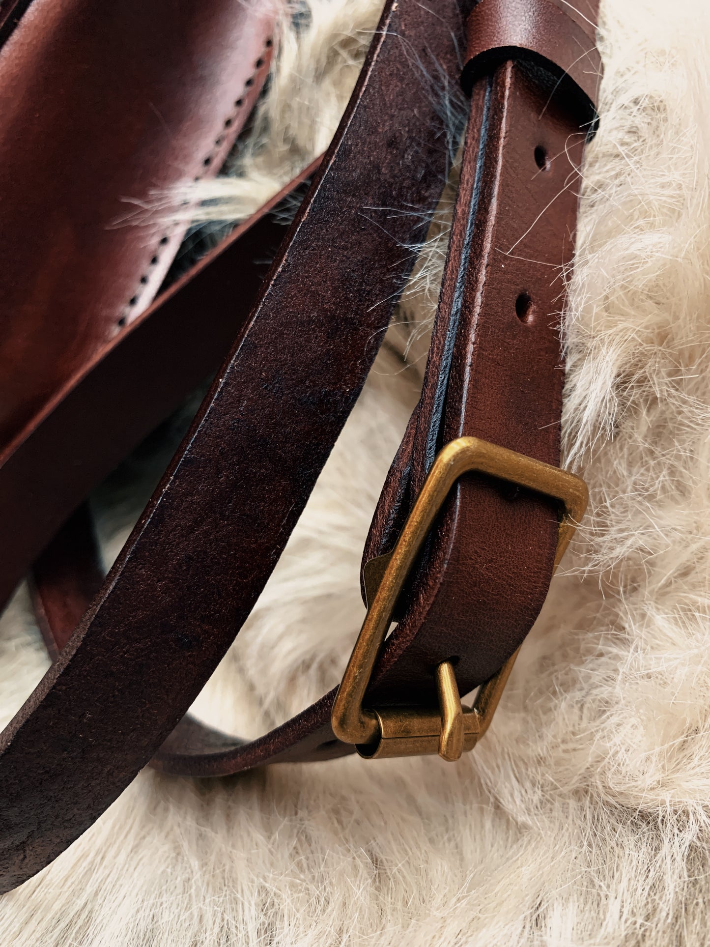 Ragnar Cross Body Bag in Mohogany