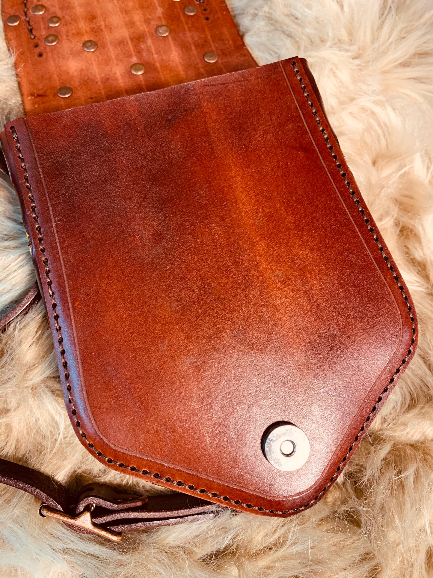 The Jarl - Cross Body Bag