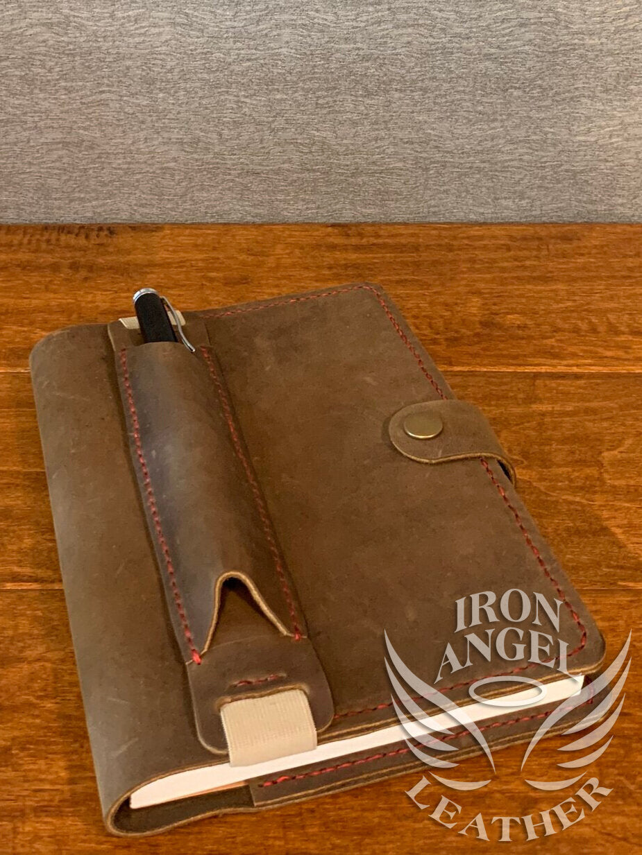 Blackjack Crazyhorse Oil Tanned Journal with External Pen Holder