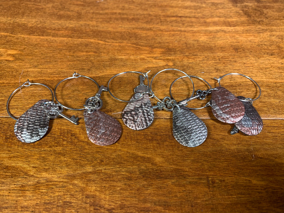 Metallic Teardrop Wine Charms with Skeleton Key Charms