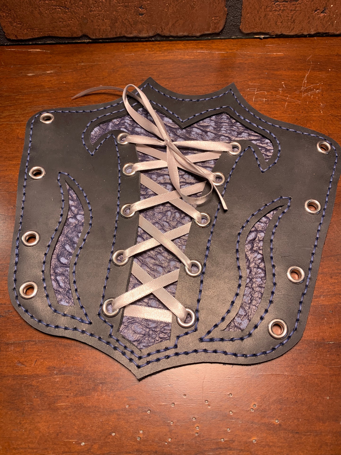 Elisabeta Arm Guard Royal Blue