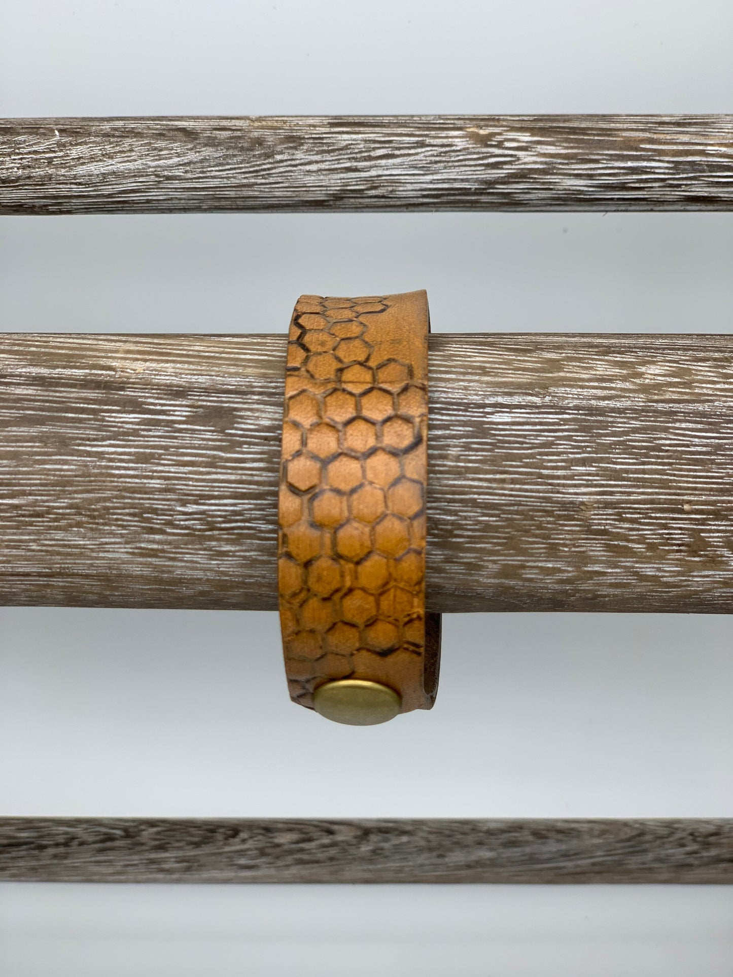 Beehive Snap Bracelet